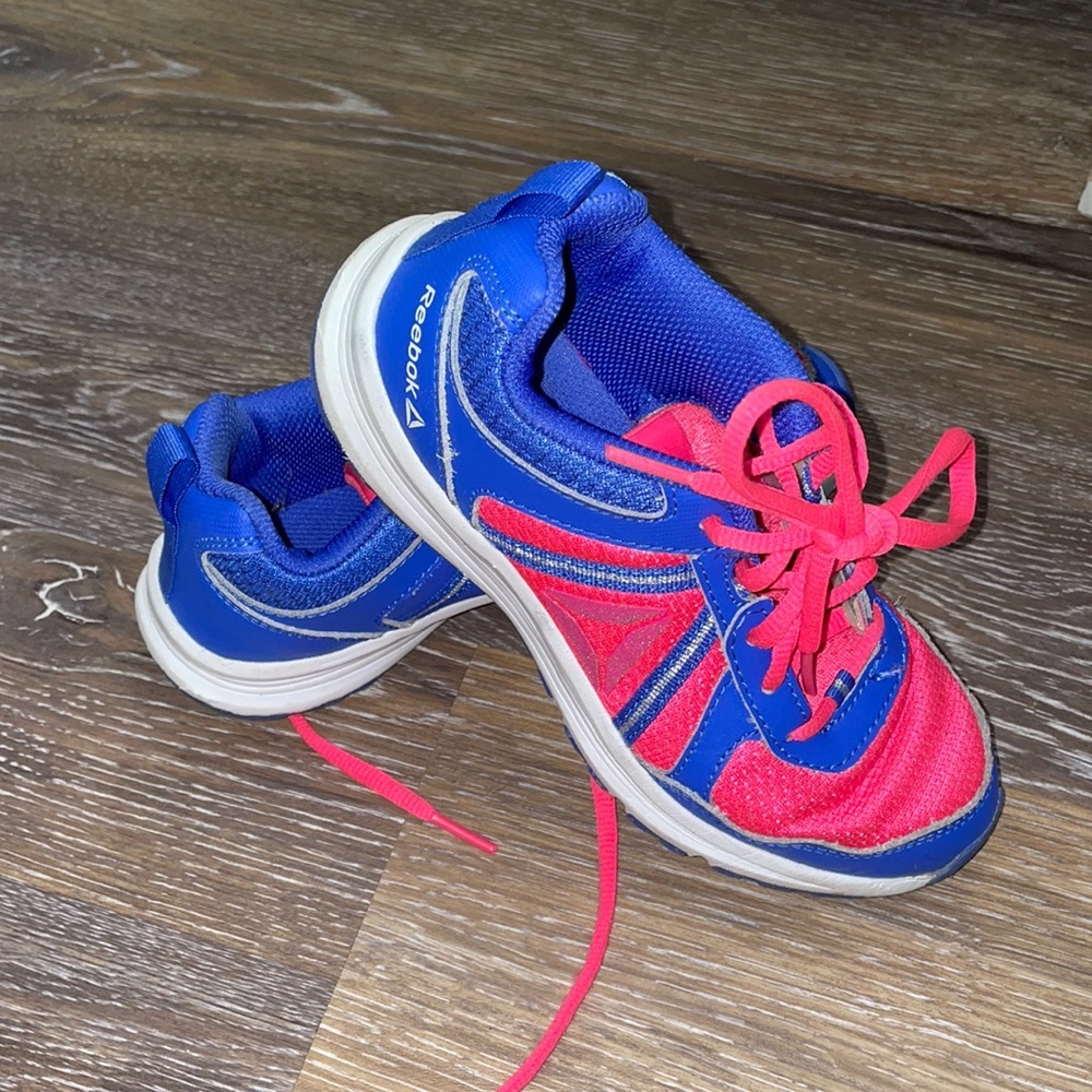 Reebok Sneakers